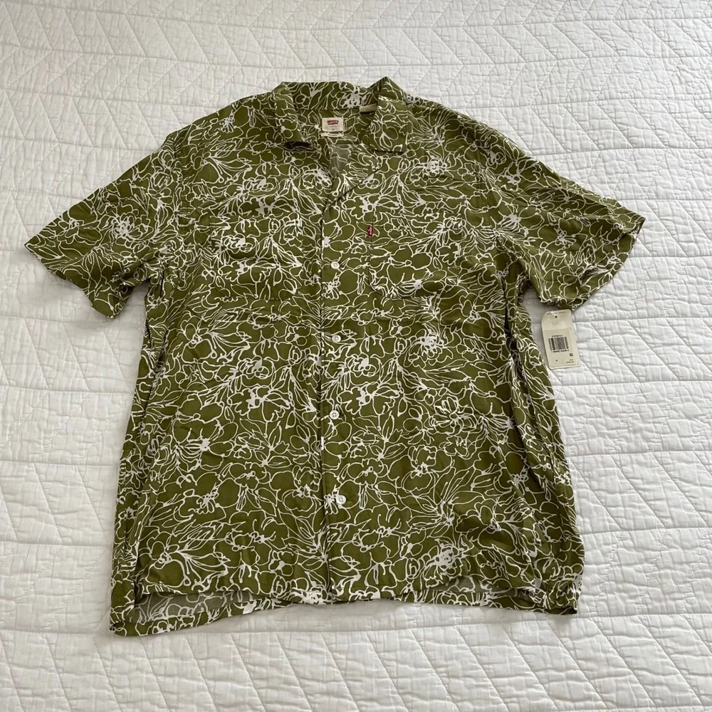 Levis Mens Relaxed Fit Short Sleeve Floral Button Up Shirt Olive Green M NEW